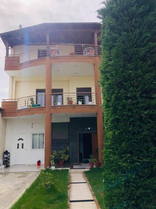 Villa Uklala Kamez Dış mekan fotoğraf
